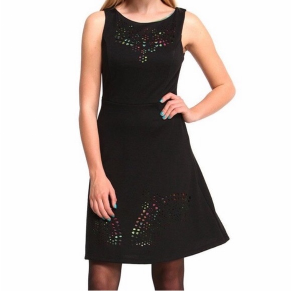 Desigual Laser Cut Dress - Picture 1 of 12